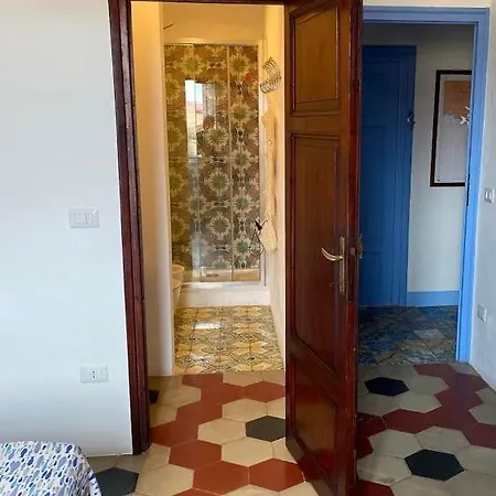 Le Stanze Sul Mare Guest house Portoferraio