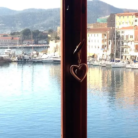 Le Stanze Sul Mare Guest house Portoferraio